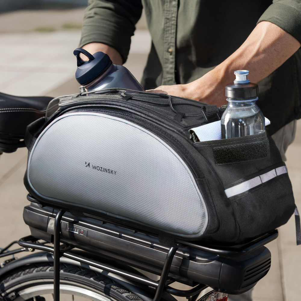 iTok webáruház - Wozinsky Wozinsky WBB1BK 13 l kerékpáros csomagtartó táska, fekete 6 Wozinsky Bike Pannier Bag with Shoulder Strap 13L Black (WBB1BK)