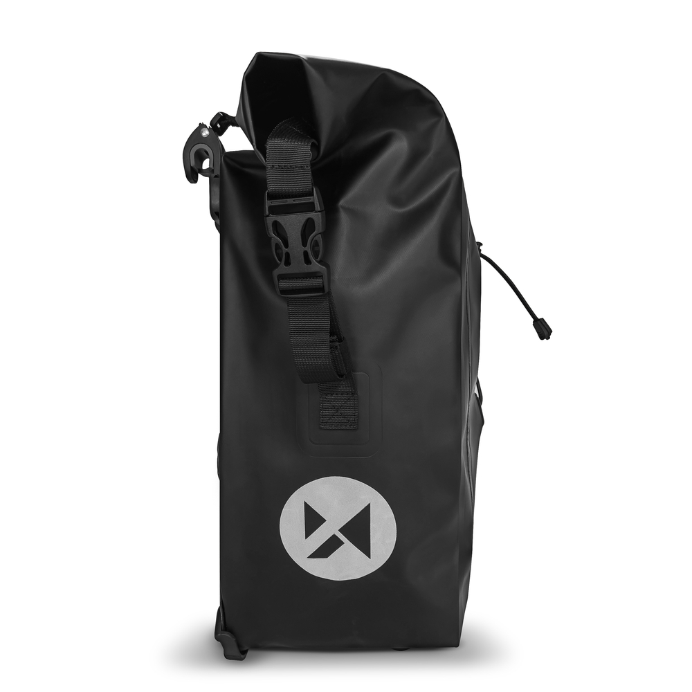 iTok webáruház - Wozinsky Wozinsky WBB24BK 25 l vízálló kerékpáros csomagtartótáska – fekete 3 Wozinsky Waterproof Bike Pannier Bag 25L Black (WBB24BK)
