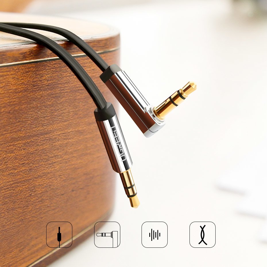 iTok webáruház - Ugreen Ugreen lapos AUX audiokábel, 3,5 mm mini jack, 2 m, ezüst (10599) 2 Ugreen flat cable AUX audio cable 3.5 mm mini jack 2m silver (10599)