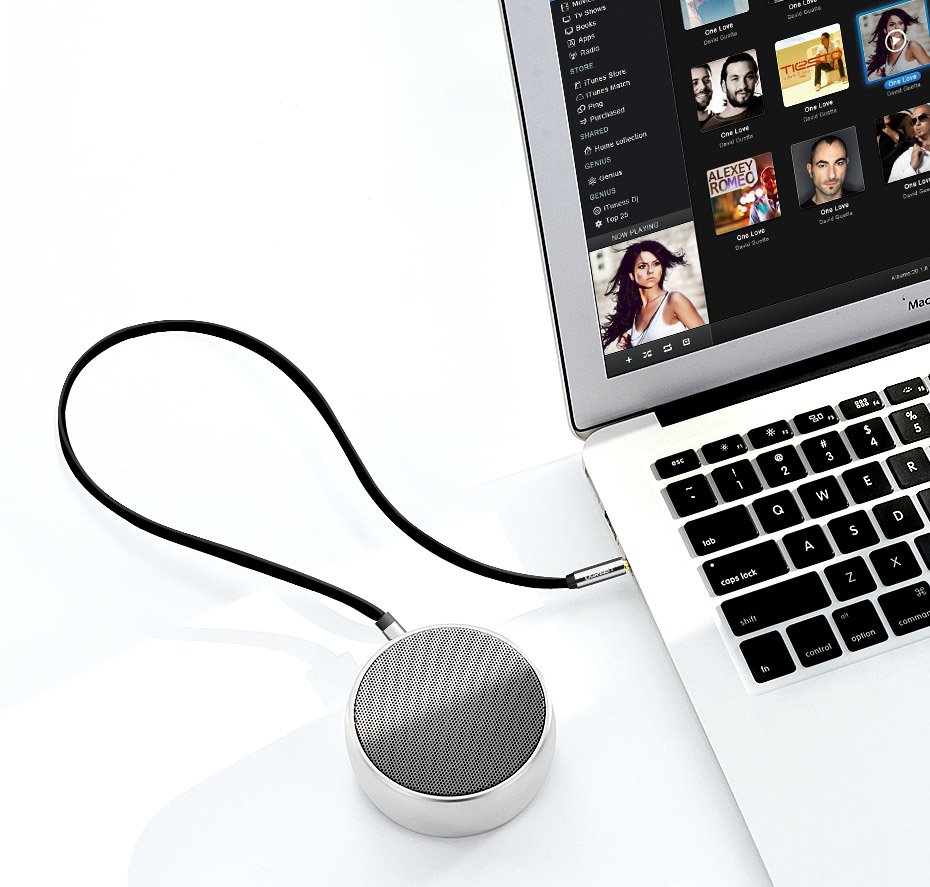 iTok webáruház - Ugreen Ugreen lapos AUX audiokábel, 3,5 mm mini jack, 2 m, ezüst (10599) 4 Ugreen flat cable AUX audio cable 3.5 mm mini jack 2m silver (10599)