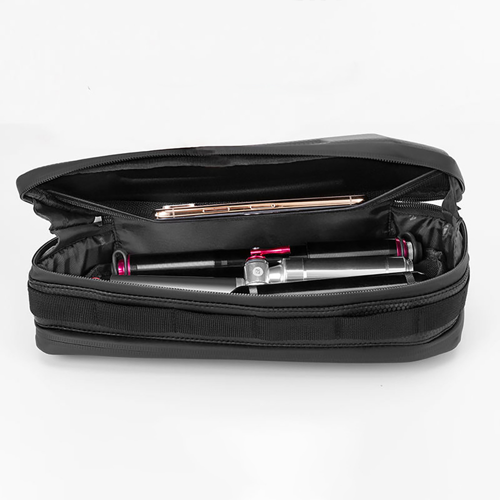 iTok webáruház - RockBros Rockbros B66 vízálló kerékpáros váztáska (fekete) 3 Rockbros B66 waterproof bicycle bag for frame (fekete)