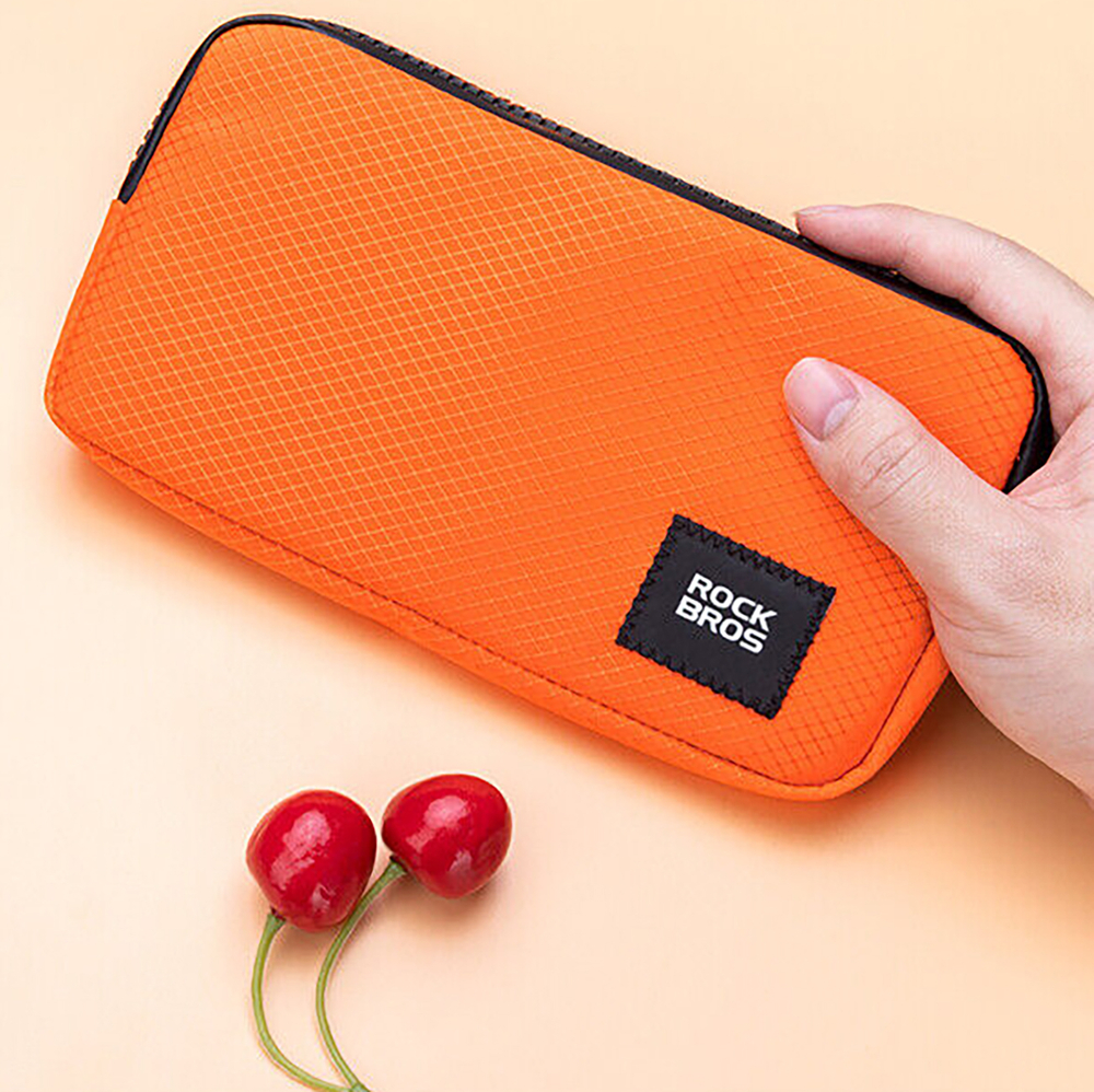 iTok webáruház - RockBros Rockbros 30990043004 kerékpáros táska telefonhoz, kulcshoz és pénztárcához (narancssárga) 4 Rockbros bicycle bag 30990043004 for phone, keys, wallet 0.15 l (narancssárga)