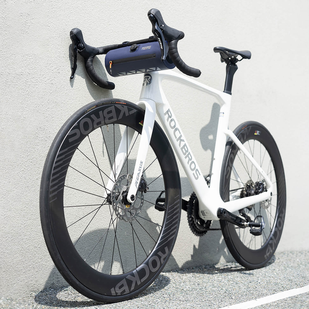 iTok webáruház - RockBros Rockbros AS-143 ROAD TO SKY kormánytáska, vízálló, 2 l (kék) 2 Rockbros AS-143 ROAD TO SKY handlebar bicycle bag waterproof 2 l (kék)