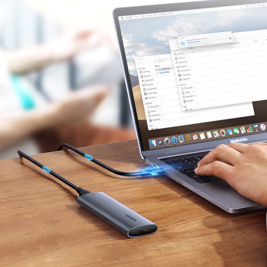 iTok webáruház - Ugreen Ugreen CM400 10902 M.2 NVMe SSD-ház USB-C kábellel, szürke 3 Ugreen M.2 SSD bay USB 3.2 Gen 2 drive (SuperSpeed USB 10 Gbps) + USB Type C cable 0.5m gray (CM400 10902)