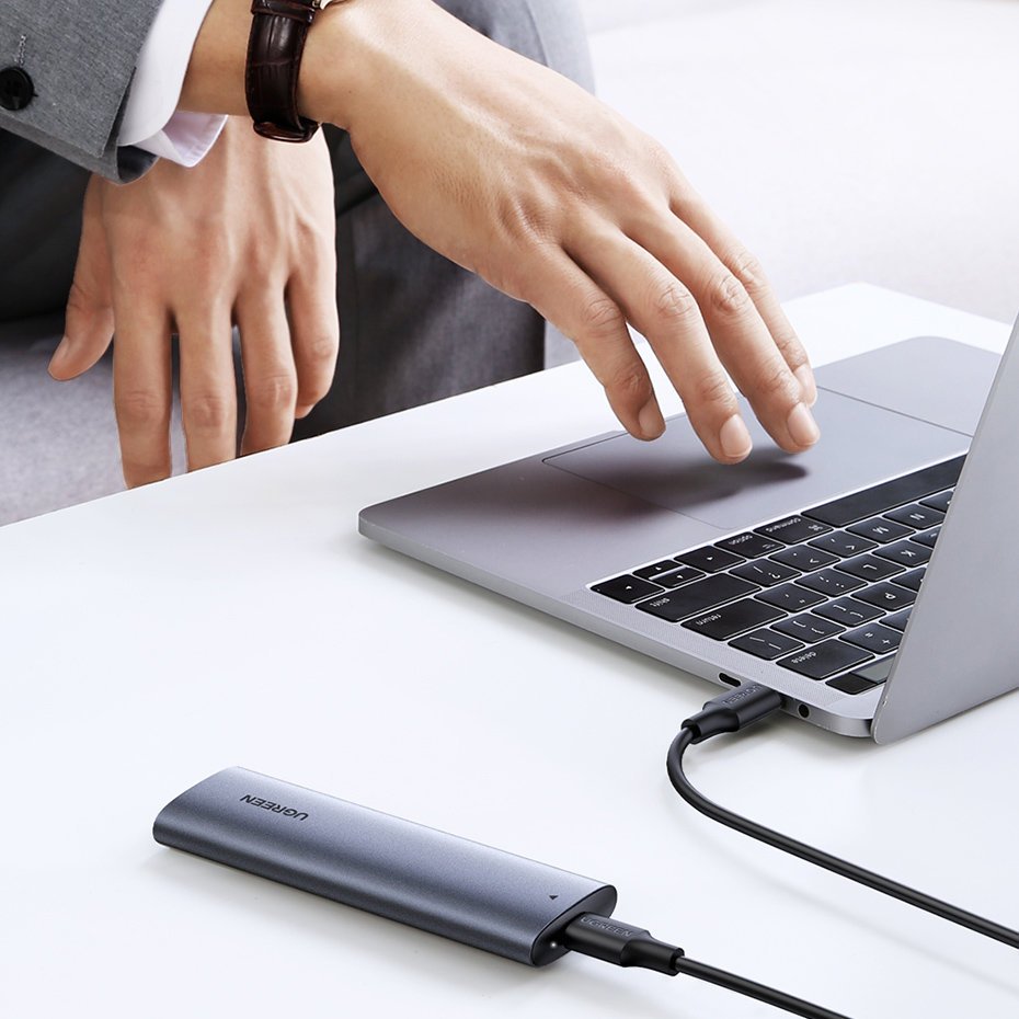 iTok webáruház - Ugreen Ugreen CM400 10902 M.2 NVMe SSD-ház USB-C kábellel, szürke 4 Ugreen M.2 SSD bay USB 3.2 Gen 2 drive (SuperSpeed USB 10 Gbps) + USB Type C cable 0.5m gray (CM400 10902)