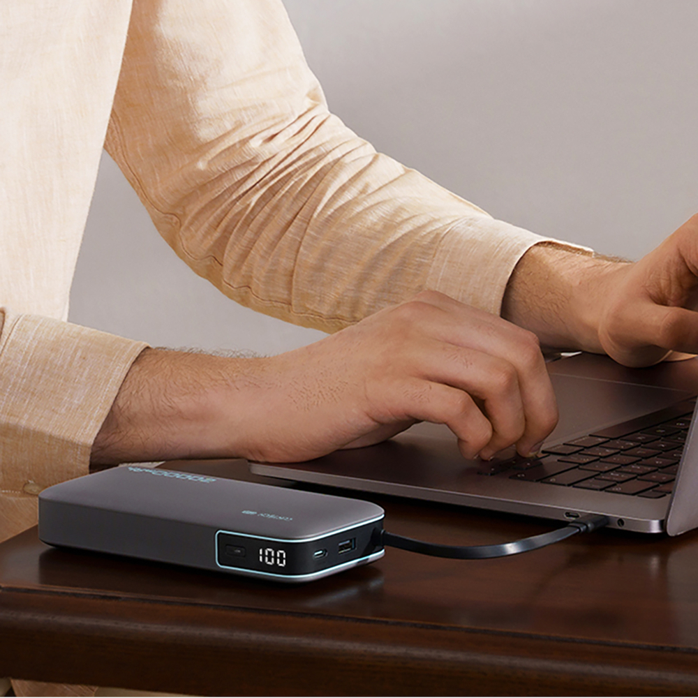 iTok webáruház - Cuktech Cuktech CUKP200NGLDG 45 W 20 000 mAh powerbank beépített USB-C kábellel (szürke) 4 Cuktech CUKP200NGLDG 45W 20000mAh Powerbank with Built-in USB-C Cable (szürke)