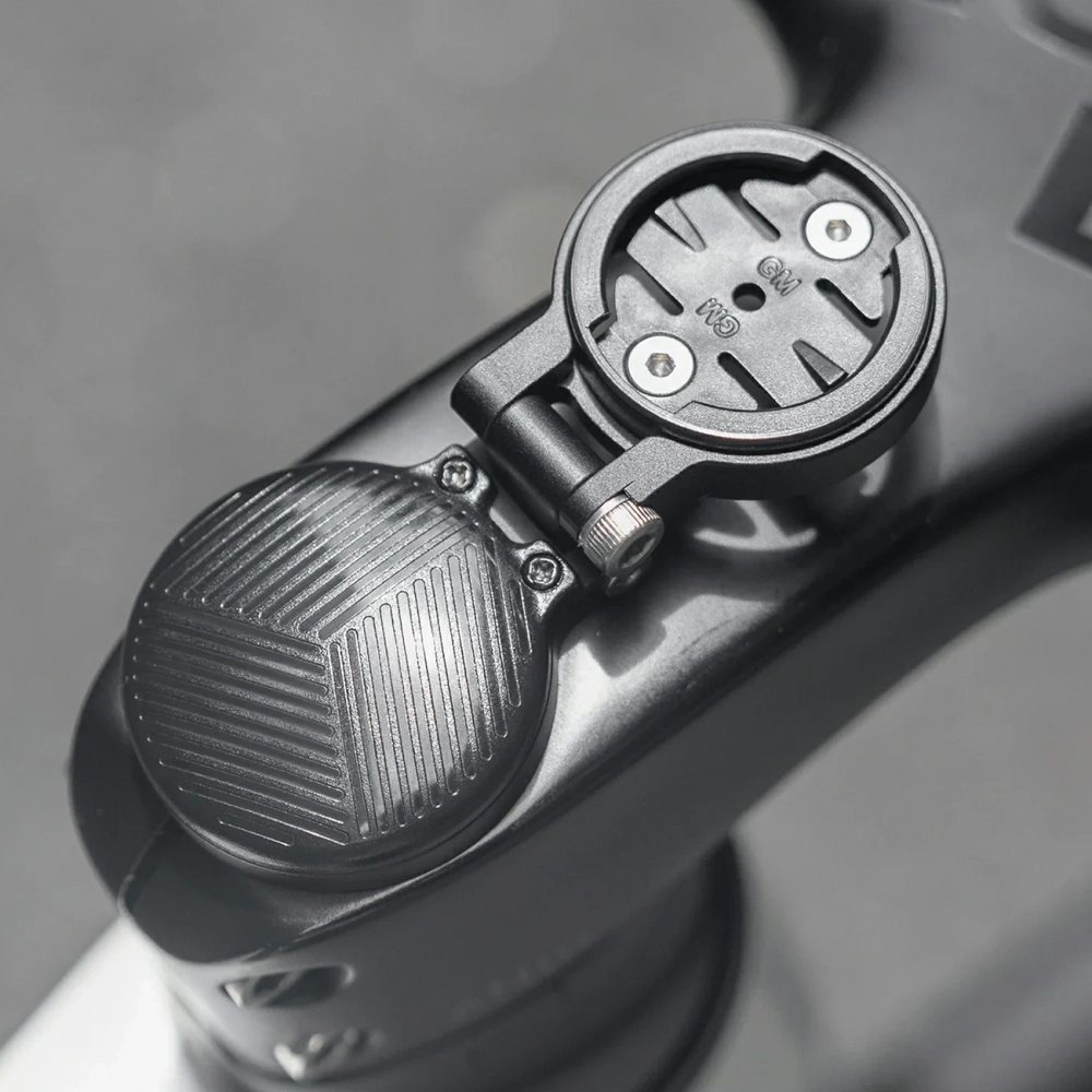 iTok webáruház - RockBros Rockbros WT-2 kerékpáros komputer tartó AirTag foglalattal (fekete) 8 Rockbros WT-2 Bike Computer Holder with AirTag Space (fekete)