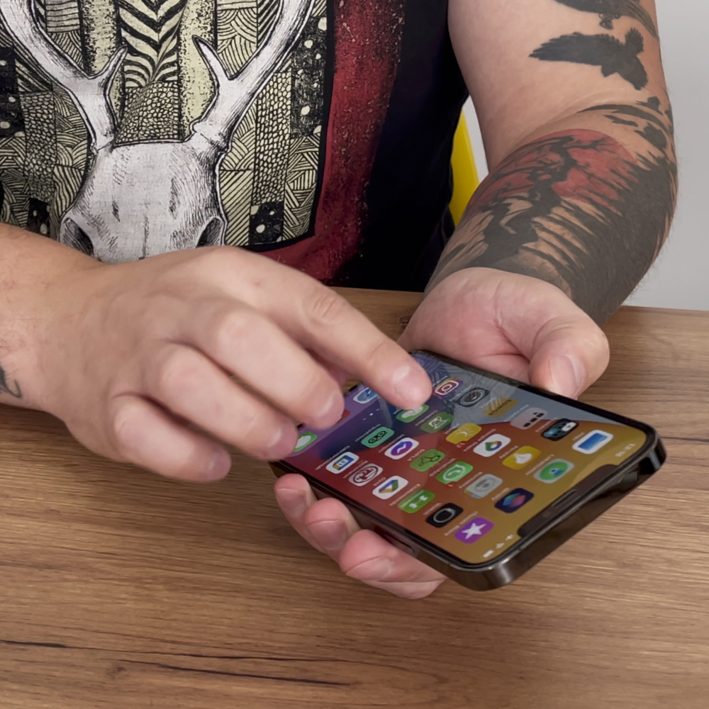 iTok webáruház - Wozinsky Wozinsky edzett üveg iPhone 16 Pro / iPhone 17 / iPhone 17 Pro készülékhez 4 Wozinsky Tempered Glass for iPhone 16 Pro / iPhone 17 / iPhone 17 Pro