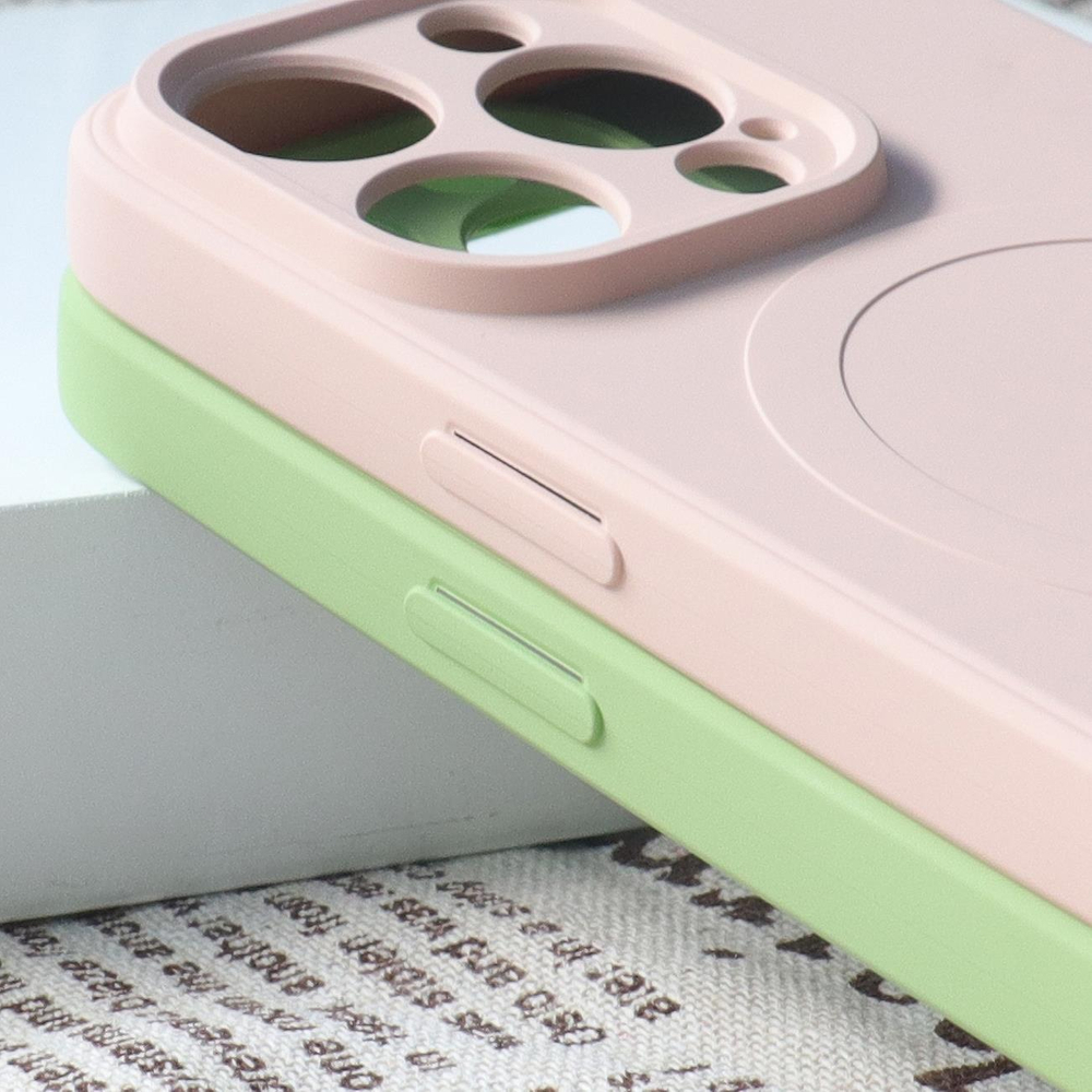 iTok webáruház - Hurtel MagSafe kompatibilis szilikon tok iPhone 15 Pro Max készülékhez (lila) 6 MagSafe Compatible Silicone Case for iPhone 15 Pro Max Silicone Case (lila)