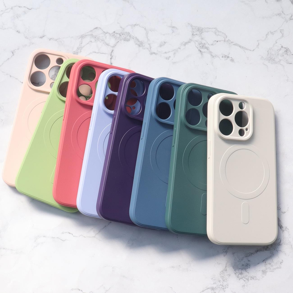 iTok webáruház - Hurtel MagSafe-kompatibilis szilikontok iPhone 15 Pro Max készülékhez (krémszínű) 4 MagSafe compatible silicone case for iPhone 15 Pro Max Silicone Case (krémszínű)