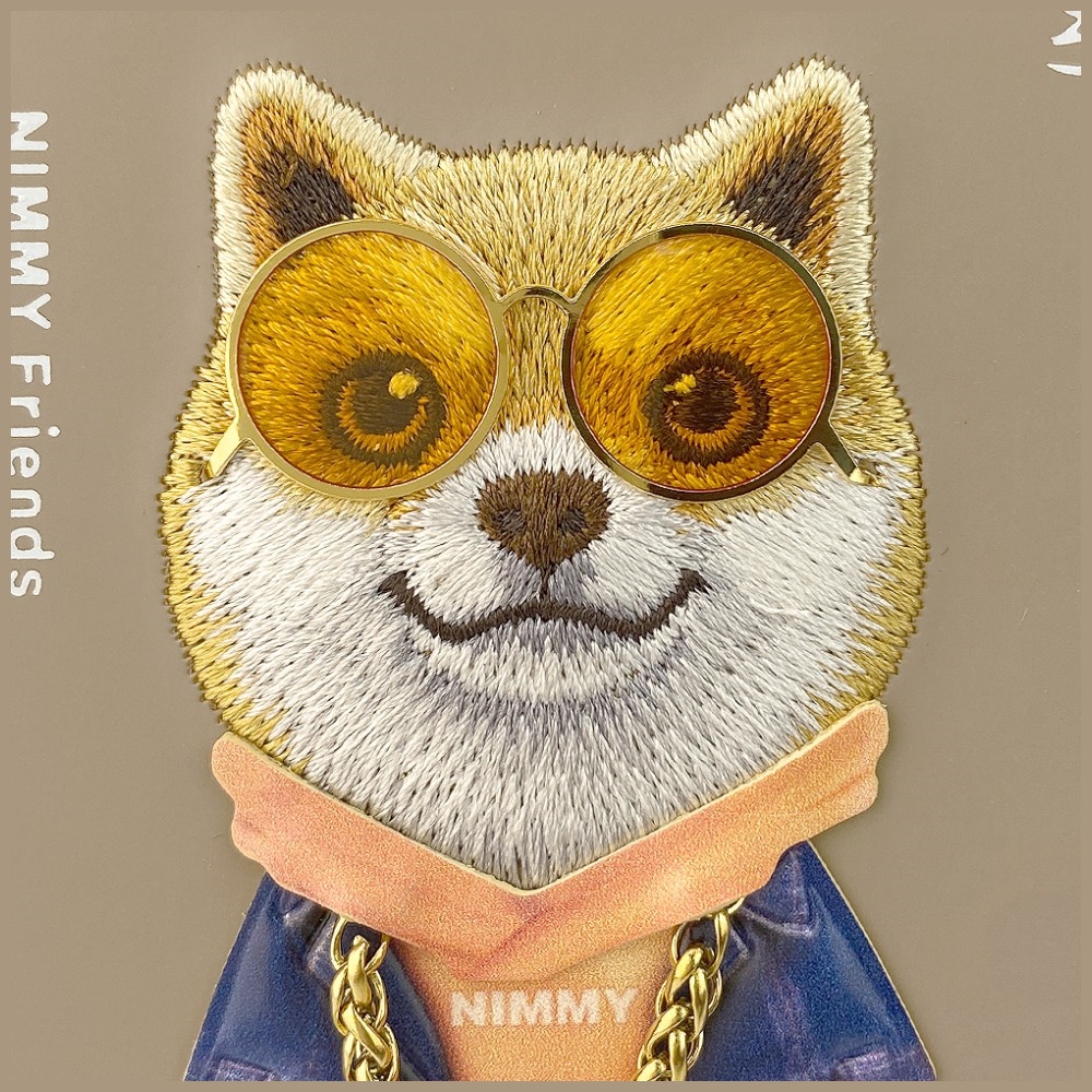 iTok webáruház - Hurtel Nimmy Glasses Cool nag iPhone 17 tok (bézs) 6 Nimmy Glasses Cool nag iPhone 17 Case (bézs)